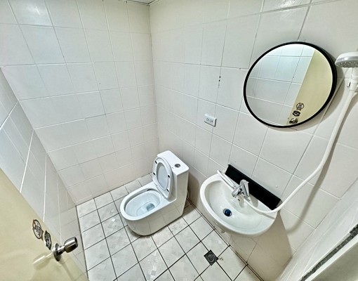 西屯秒殺包水電✨電梯管理員✨可租補✨5間可挑共生宅✨ - Image 5