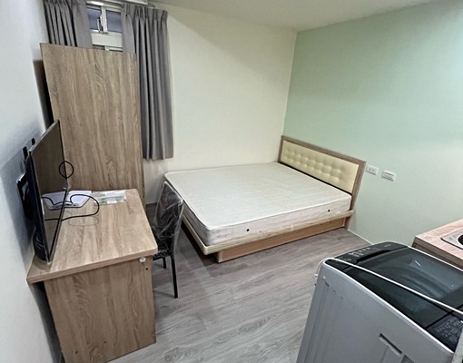 亞東站❤️獨立分租套房❤️家電家具齊全❤️含網包水❤️限女 - Image 2