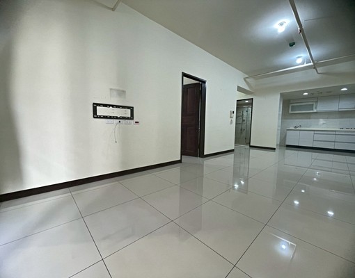 【杰速找房】兩萬五就有三房空間超大 - Image 3