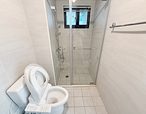 好事多室內19.9坪大地商場可租補 - Image 6