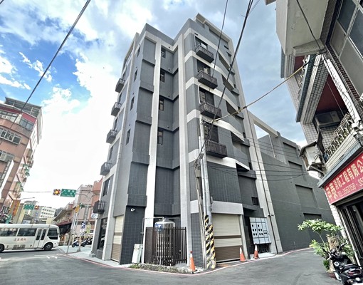 ✨雅馨推薦【宜誠吾寓｜溫馨陽台採光美套房】可租補🌿 - Image 3