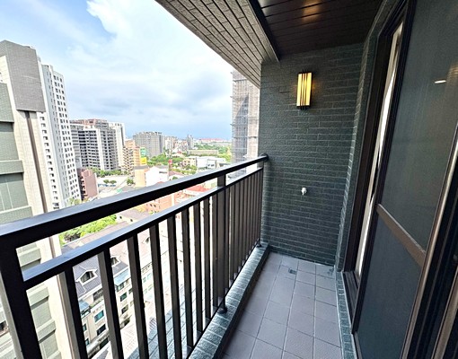 全新頂樓大三房/可補助/含車位/A18 - Image 5