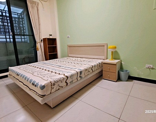 獨立套房,室內機車位,近車站 - Image 1