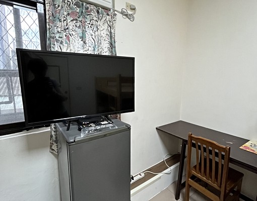 自租乾淨套房(限台籍女性一人) - Image 3