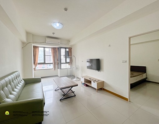 捷運站第二排朝南最大套房格局 - Image 1