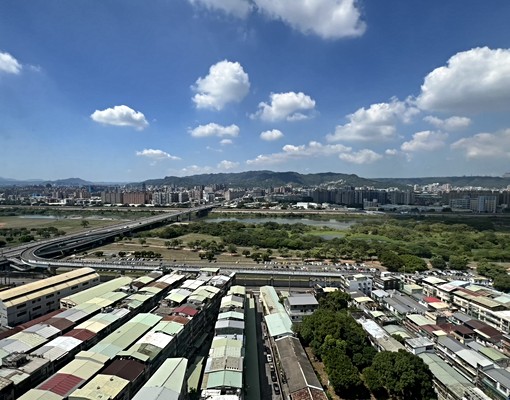 亞東捷運,電梯三房,傢俱家電需自備,加Line洽詢,車位另租 - Image 4