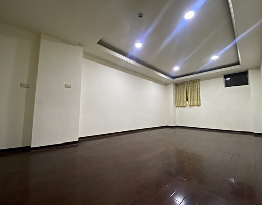 正寶山街超大空間二樓可住可辦 - Image 8