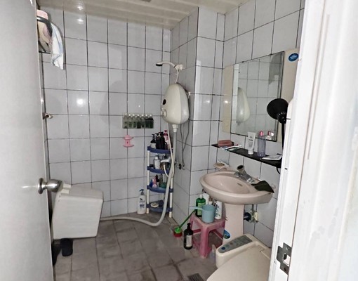 ✨星鴻包租代管✨興業西路靠近南京路一樓住家三房帶孝親房 - Image 10