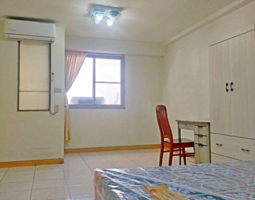 9500/月.含管理費.高級典雅大套房.可租補 - Image 4