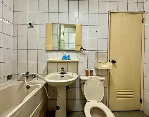 烏日明道蛋黃區透天分租有三四樓整層出租 - Image 9