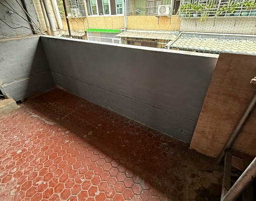 免服務費費,透天厝。四房一廳兩衛,可租補/入戶籍 - Image 15