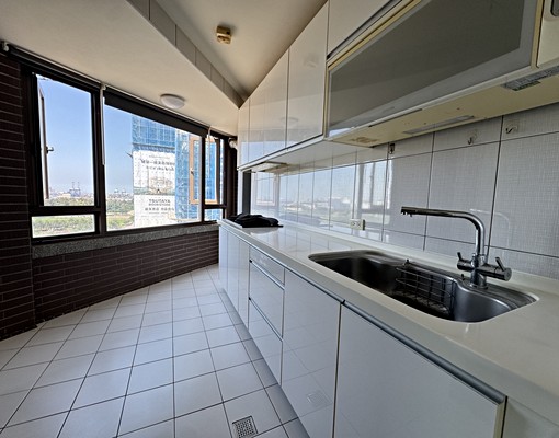 中港雲頂|室內近40坪大3房+3衛浴|採光佳.可租補 - Image 12