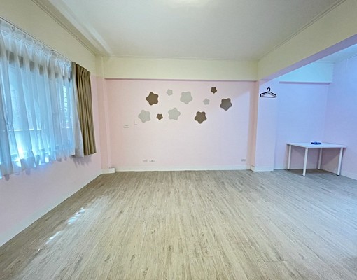 西屯七期社區型五房透天別墅 - Image 7