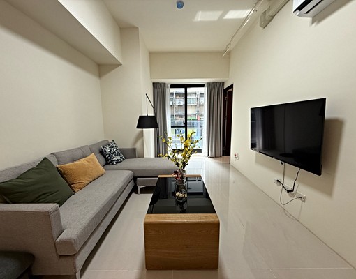 中山國小,屋齡新,前後陽台,家具齊全 - Image 1
