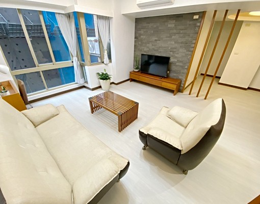 國道市政府捷運大遠百💖可租補超大兩房雙衛浴💖浴缸 - Image 3