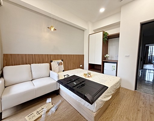 兒童公園旁全新整棟透天水水套房可租補 - Image 2