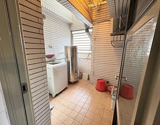 左營近巨蛋,2房1廳1衛 - Image 7