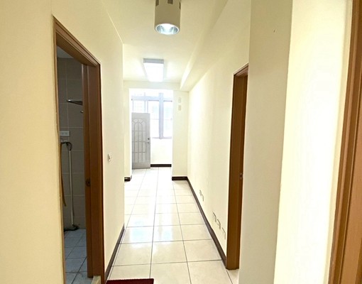 【吉屋租賃】押金僅需一個月◆台水電◆可租補近忠孝夜市 - Image 2