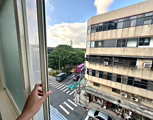 龍山寺💙租補獨立洗衣機包水乾濕分離空間大家具齊全採光通風 - Image 8