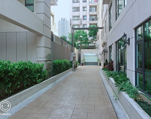 竹北近高鐵特區電梯大套房有汽車位可租補* - Image 4