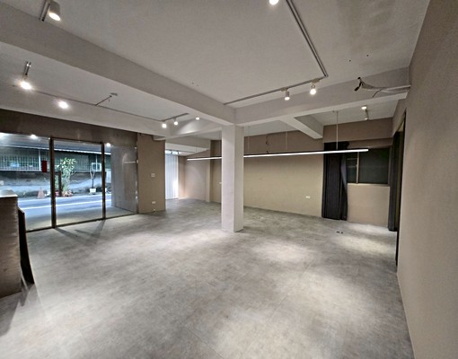 好出入好停車一樓~適合當倉庫辦公室個人工作室 - Image 1