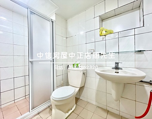 💕龍安商圈三房社區可租車位💕門口有站牌超方便 - Image 9