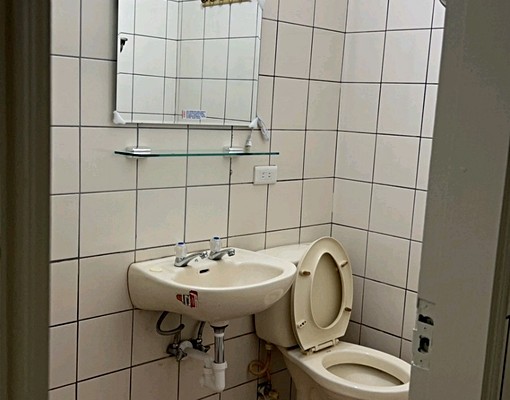 龜山工業區民安街大套房~可租補 - Image 5