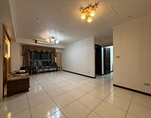 迴龍捷運站💖星光4房+雙衛💖三代同住💖成熟社區 - Image 3