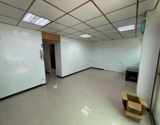 降價～三重國小河邊北街2樓三房｜捷運學區好機能｜可議 - Image 2