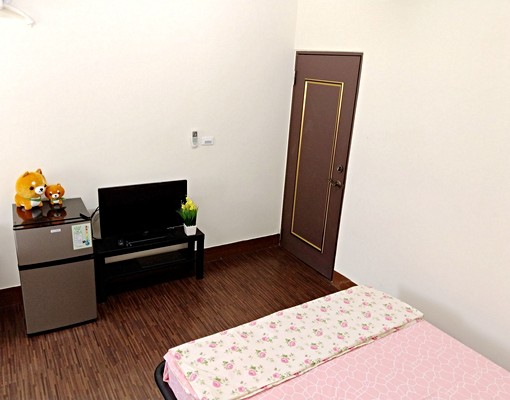 近三多二路國際商工生活機能佳寬敞套房 - Image 4