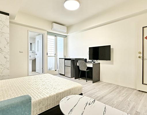 北區精品🎗️秒殺大空間🎗️可寵可租補系統櫃陽台獨洗曬 - Image 3