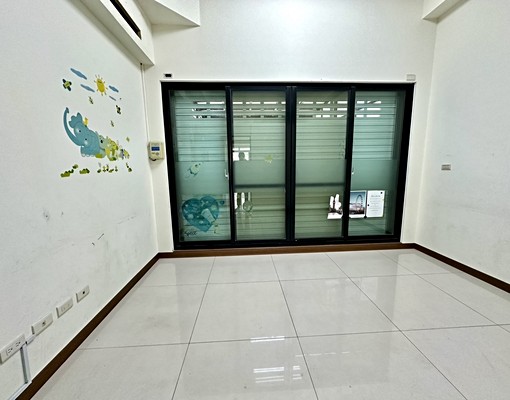 安平億載大地坪電梯店面 - Image 5