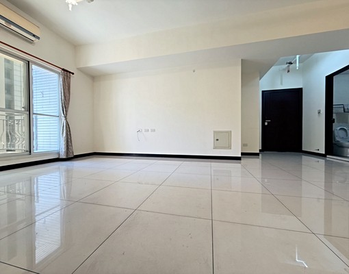 ~幸福捷運站~可租補~朕權3房車~~買屋賣屋請找小鳳為您服務 - Image 3