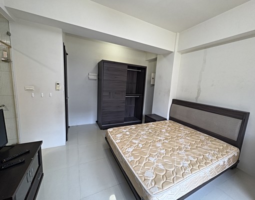 獨立陽台大套房~台電計費 - Image 3