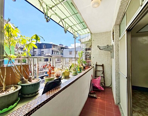 可寵~可租補~前後陽台方正格局大2房免爬高黃金3樓 - Image 1