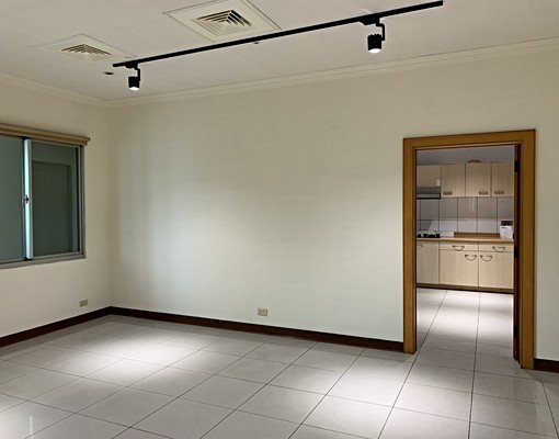 七期南側面公園大面寬角間顯眼住辦 - Image 8