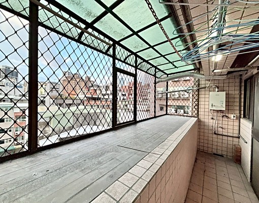 社宅可租補☆府中捷運站旁電梯大樓三房兩衛 - Image 7