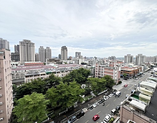 E南屯八期海德堡四房近秀泰好市多豐樂公園🉑租補💯大晟房屋 - Image 1