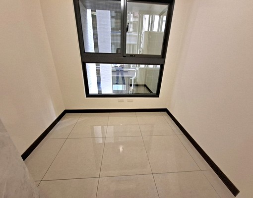 可報税世界花園裝潢美三房車 - Image 7