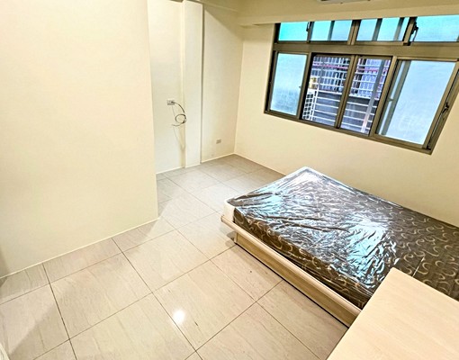 浮洲火車站［秒殺套房］全新裝修.可停機車.陽台.獨洗 - Image 1