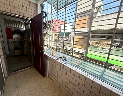 近捷運海山站及傳統市場★可寵|社宅免仲介費/可報稅/可租補 - Image 3