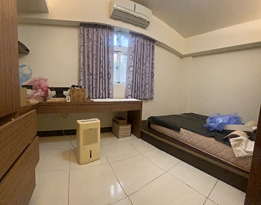 新富路漂亮別墅出租~可當住辦也可當店面~門口可停車 - Image 4