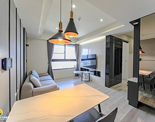 【富富🉐️正】高樓景觀百萬裝潢家俱全精美三房平車 - Image 2