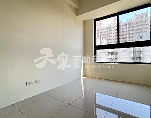 五甲南華保泰一品全新三房平車傢俱電可談可租補 - Image 9