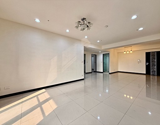 中國醫老人醫院|正三房|軍功商圈|採光棒 - Image 2