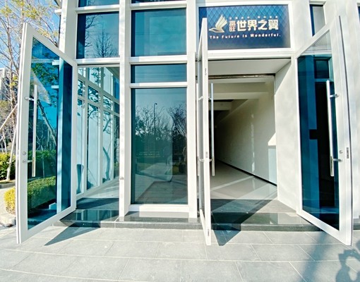 朵拉名邸｜烏日世界之翼🪽公園旁角間店面隨時看 - Image 2