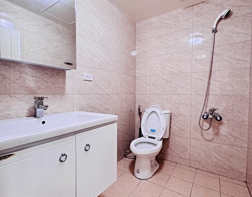 ⭐️三重中華路🚇近菜寮站🏠三房兩廳新裝潢⭐️ - Image 6