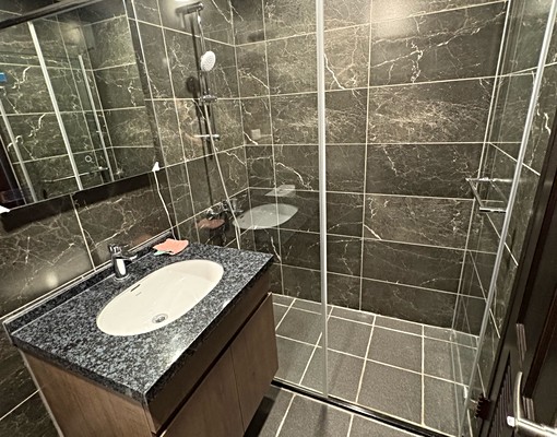 全新交屋首租高鐵系統櫃木地板高檔裝潢2+1房兩廁所免仲介費 - Image 13