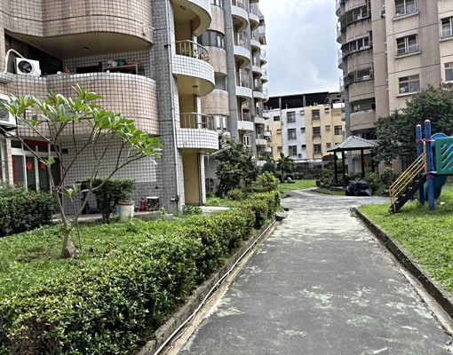 ⭐可租補家庭戶首選3房⭐傢俱電齊全⭐可租補⭐車位⭐管理員 - Image 1