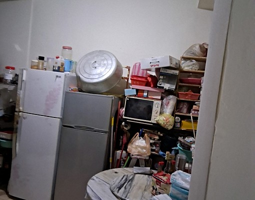 劍潭捷運站旁士林夜市安平街二樓住家 - Image 1
